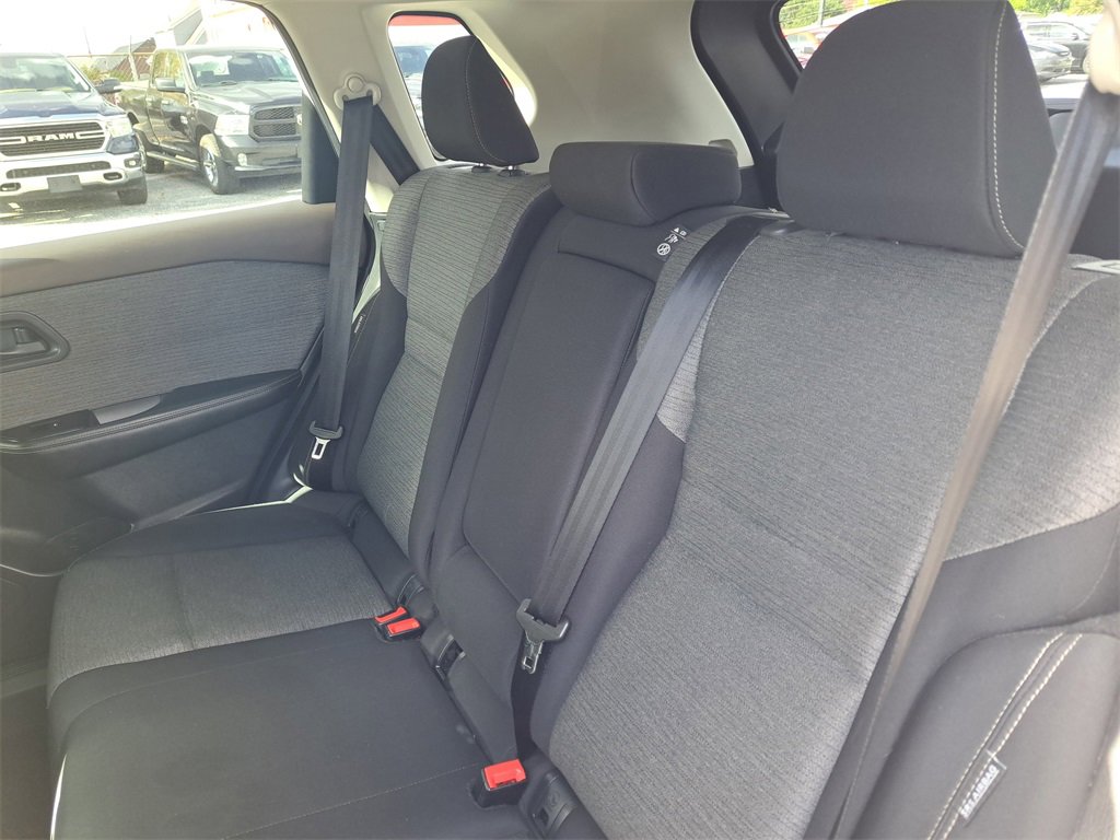 Used 2022 Nissan Rogue S image 18