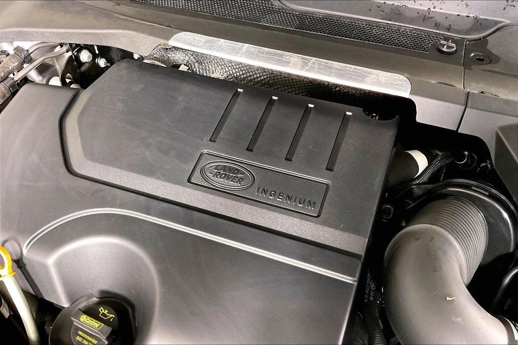 Used 2020 Land Rover Discovery Sport SE AWD/4WD image 31