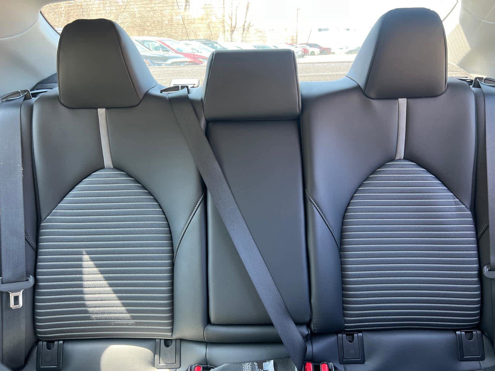 Used 2023 Toyota Camry SE w/ Cold Weather Package FWD image 28