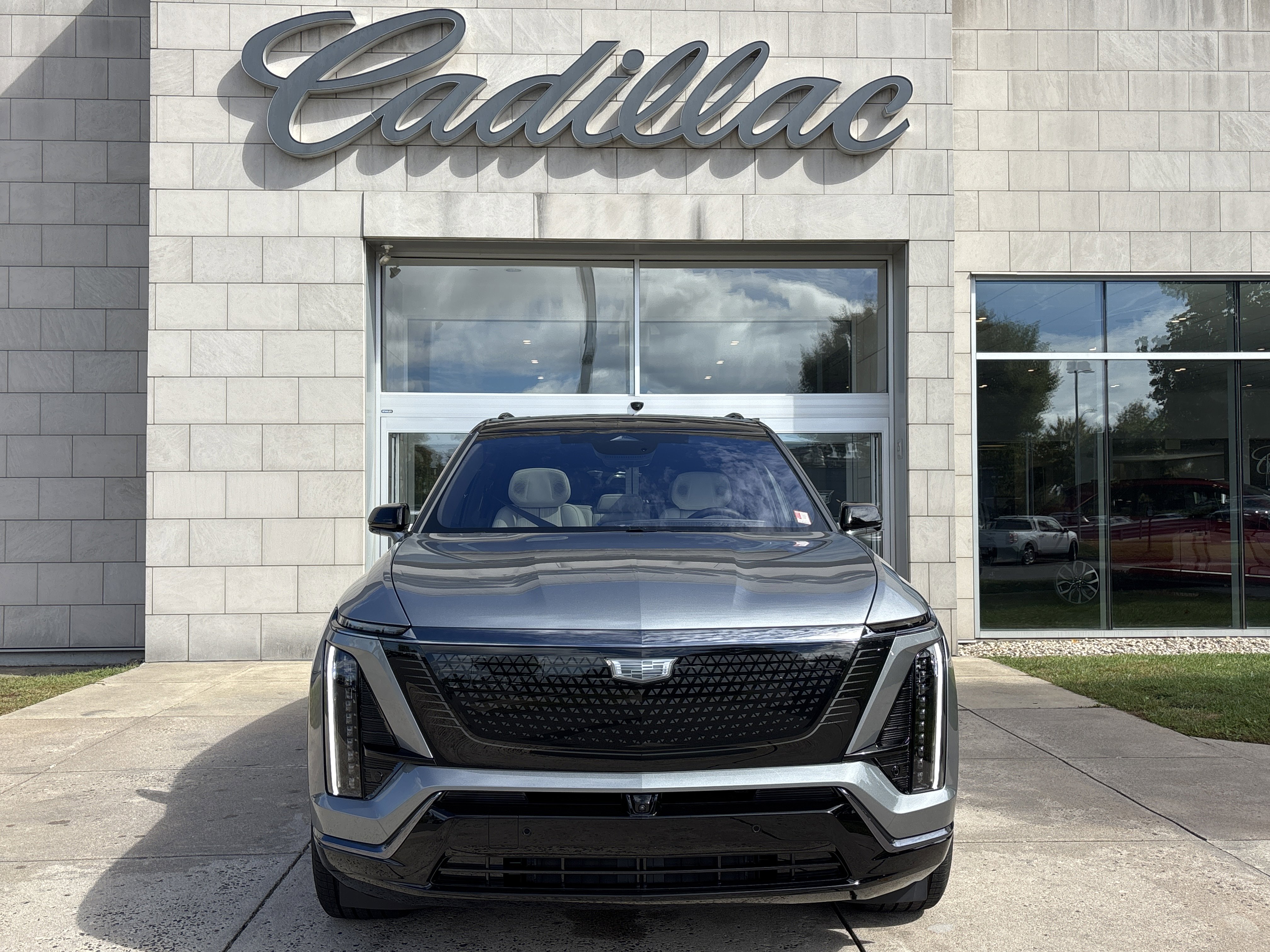 New 2026 Cadillac Vistiq Sport image 13