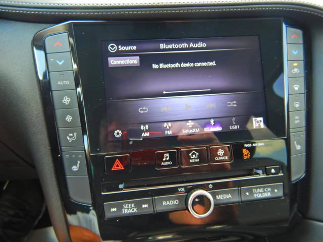 Used 2023 INFINITI QX50 Luxe AWD/4WD image 19