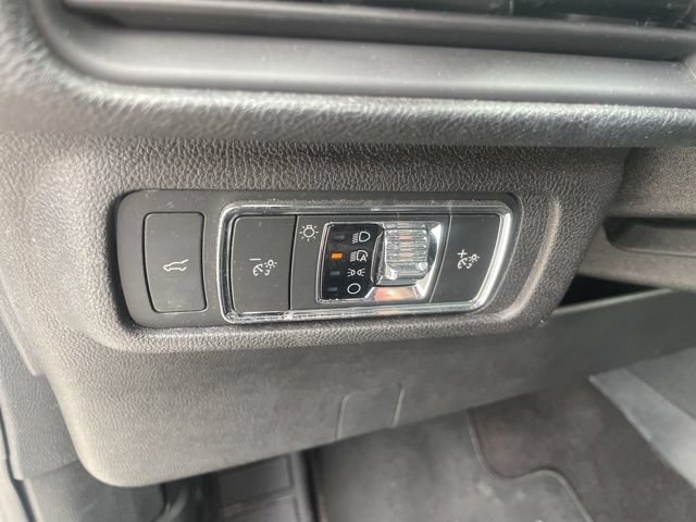 Used 2022 Lincoln Corsair AWD w/ Equipment Group 101A image 23
