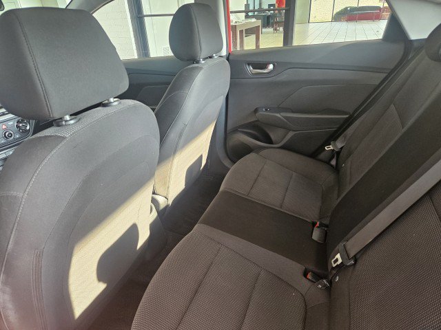 Used 2020 Hyundai Accent SE FWD image 9