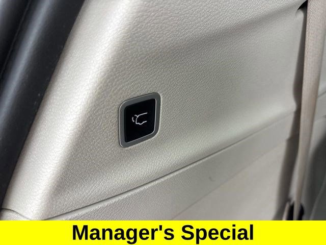 Used 2020 Chrysler Voyager Lxi image 36