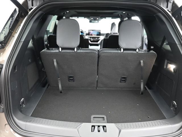 New 2026 Ford Explorer ST-Line w/ ST-Line Street Pack AWD/4WD image 6