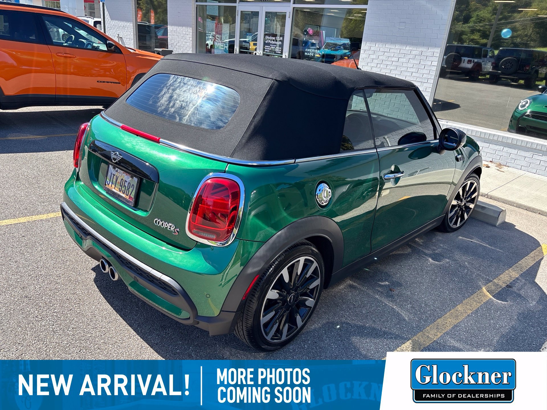 Used 2024 MINI Cooper S FWD image 4