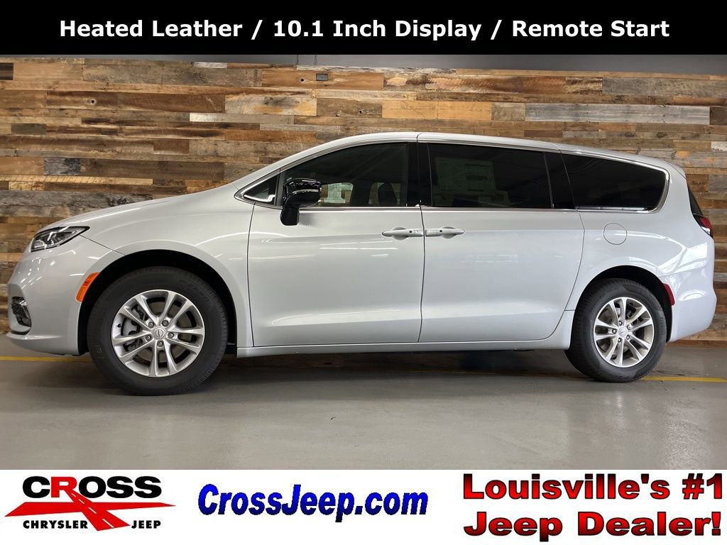 New 2026 Chrysler Pacifica Select