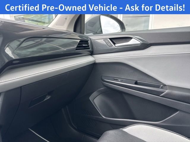 Certified 2023 Volkswagen Taos SEL AWD/4WD image 18