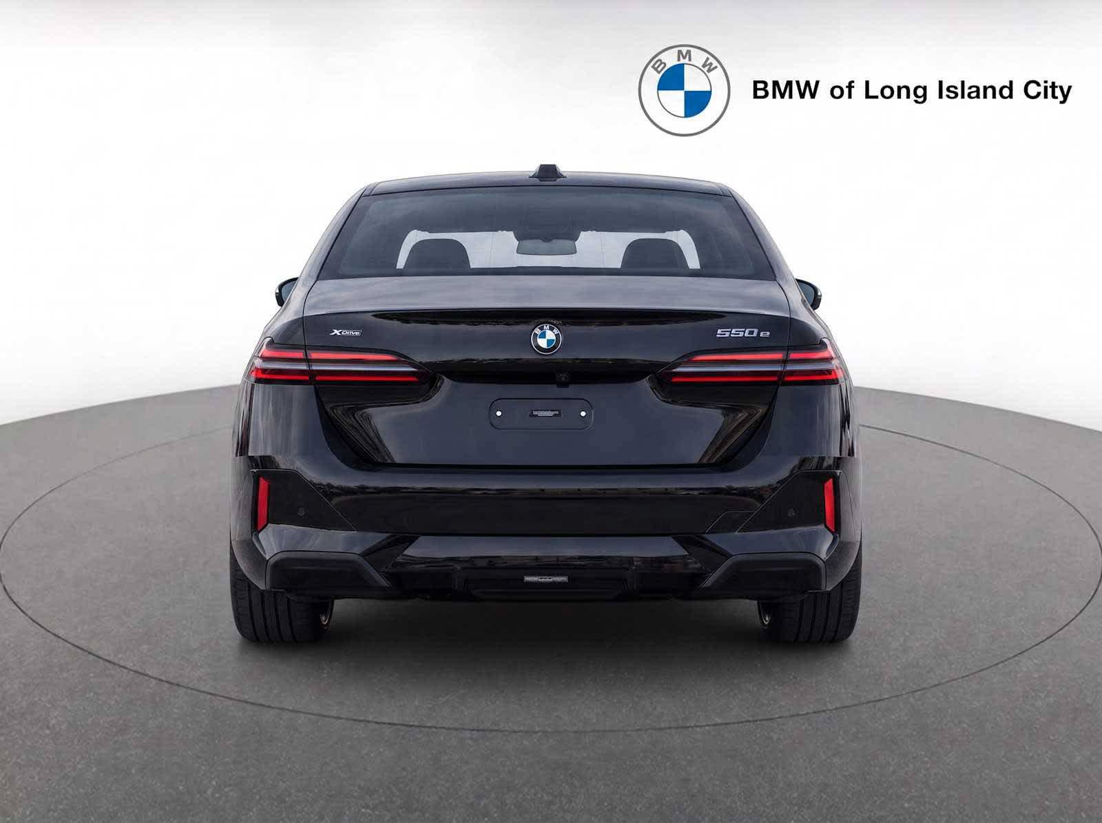 New 2027 BMW 530i xDrive w/ M Sport Package AWD/4WD image 6