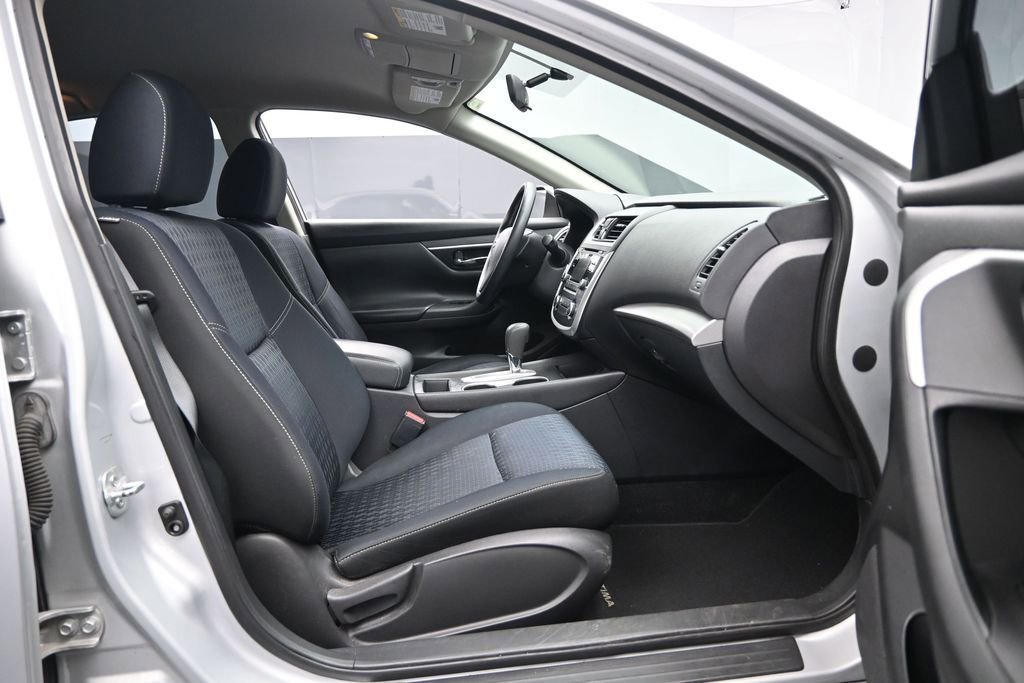 Used 2016 Nissan Altima 2.5 S w/ Power Driver Seat Package FWD image 24