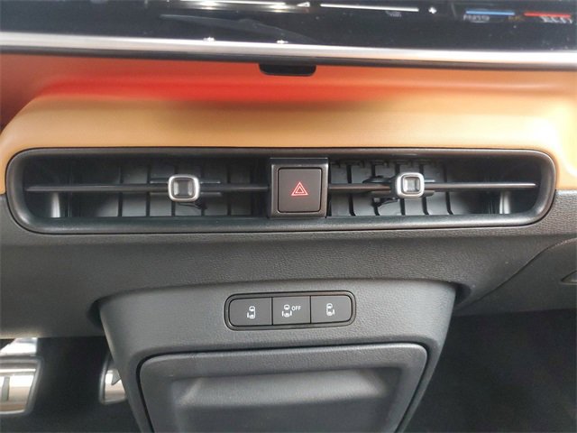 New 2025 Volkswagen ID. Buzz Pro S image 33