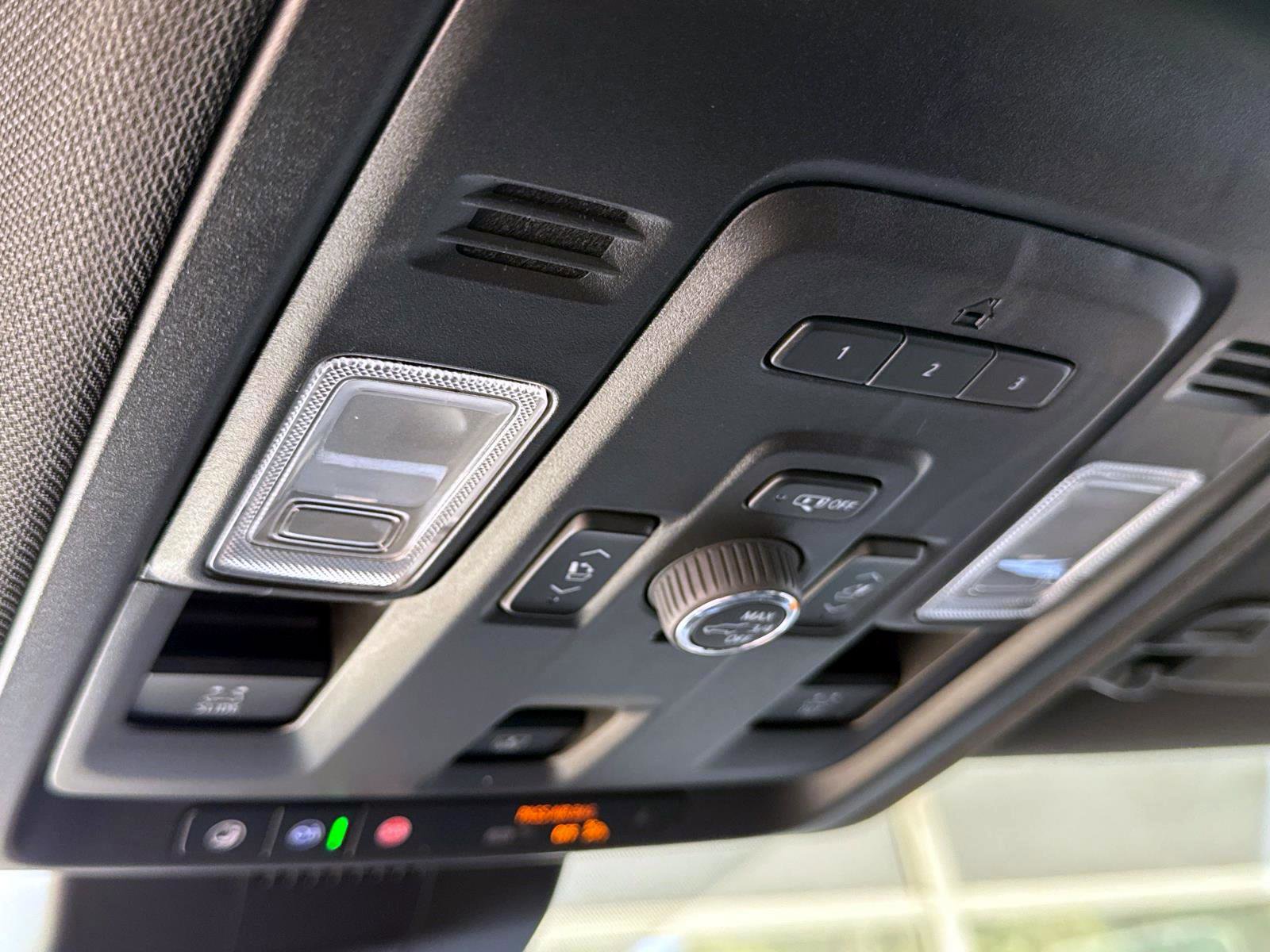 Certified 2023 GMC Yukon SLT w/ SLT Luxury Package image 24