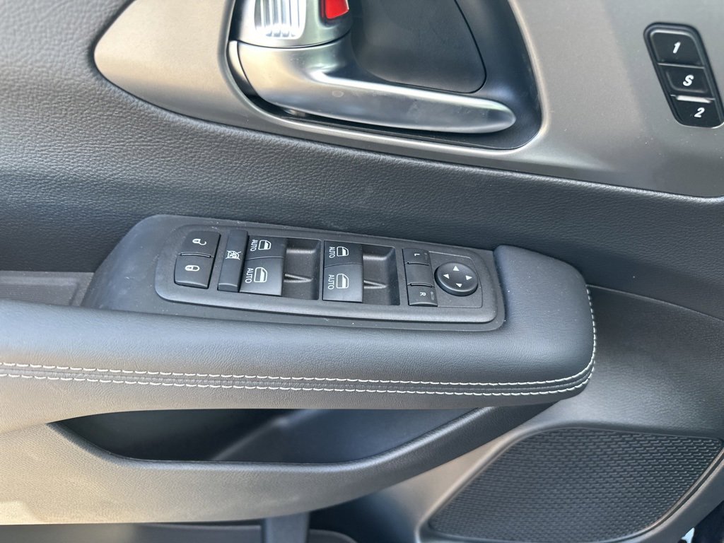 New 2026 Chrysler Pacifica Select image 18