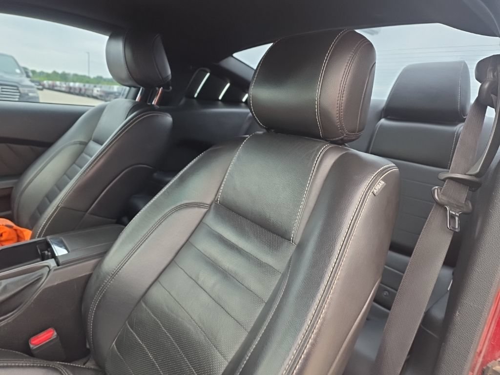 Used 2014 Ford Mustang GT Premium w/ Comfort Package RWD image 44
