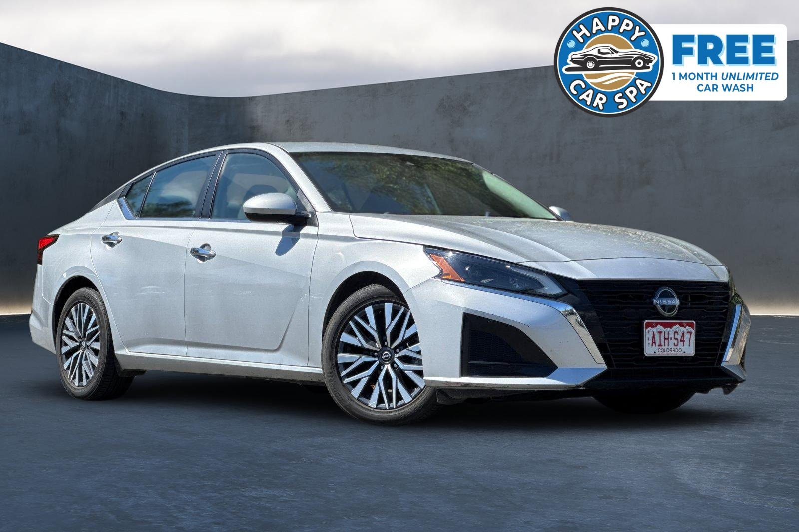 Used 2023 Nissan Altima 2.5 SV image 1