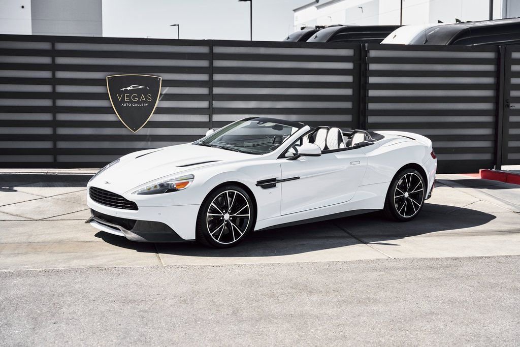 Used 2017 Aston Martin Vanquish S RWD image 6