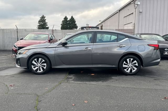 Used 2025 Nissan Altima 2.5 S image 7