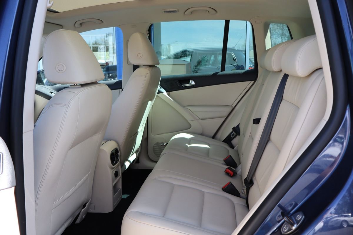 Used 2011 Volkswagen Tiguan S AWD/4WD image 11