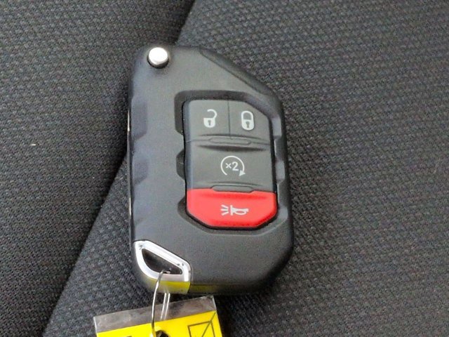 Used 2022 Jeep Gladiator Sport AWD/4WD image 28