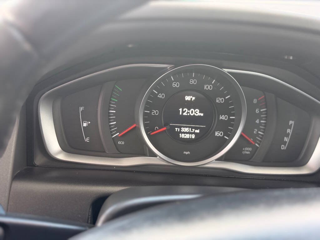 Used 2017 Volvo XC60 T5 FWD image 18