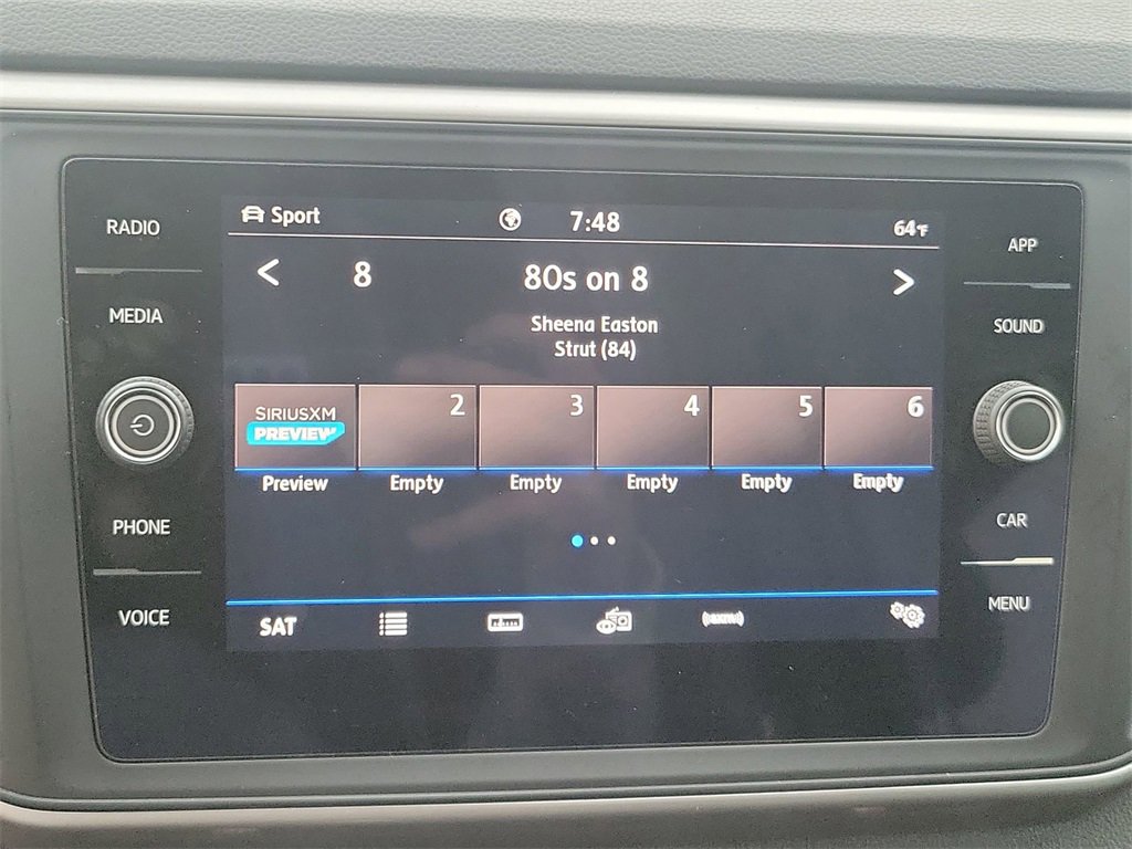 Used 2020 Volkswagen Atlas Cross Sport SE w/ Towing Package image 16