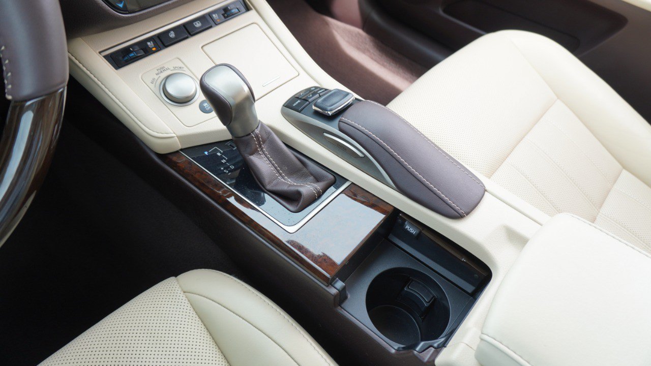 Used 2017 Lexus ES 350 w/ Luxury Package FWD image 21