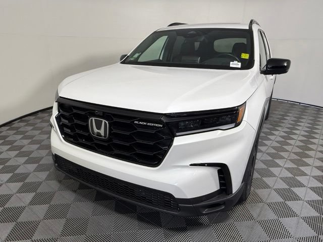Used 2025 Honda Pilot Black Edition video 2