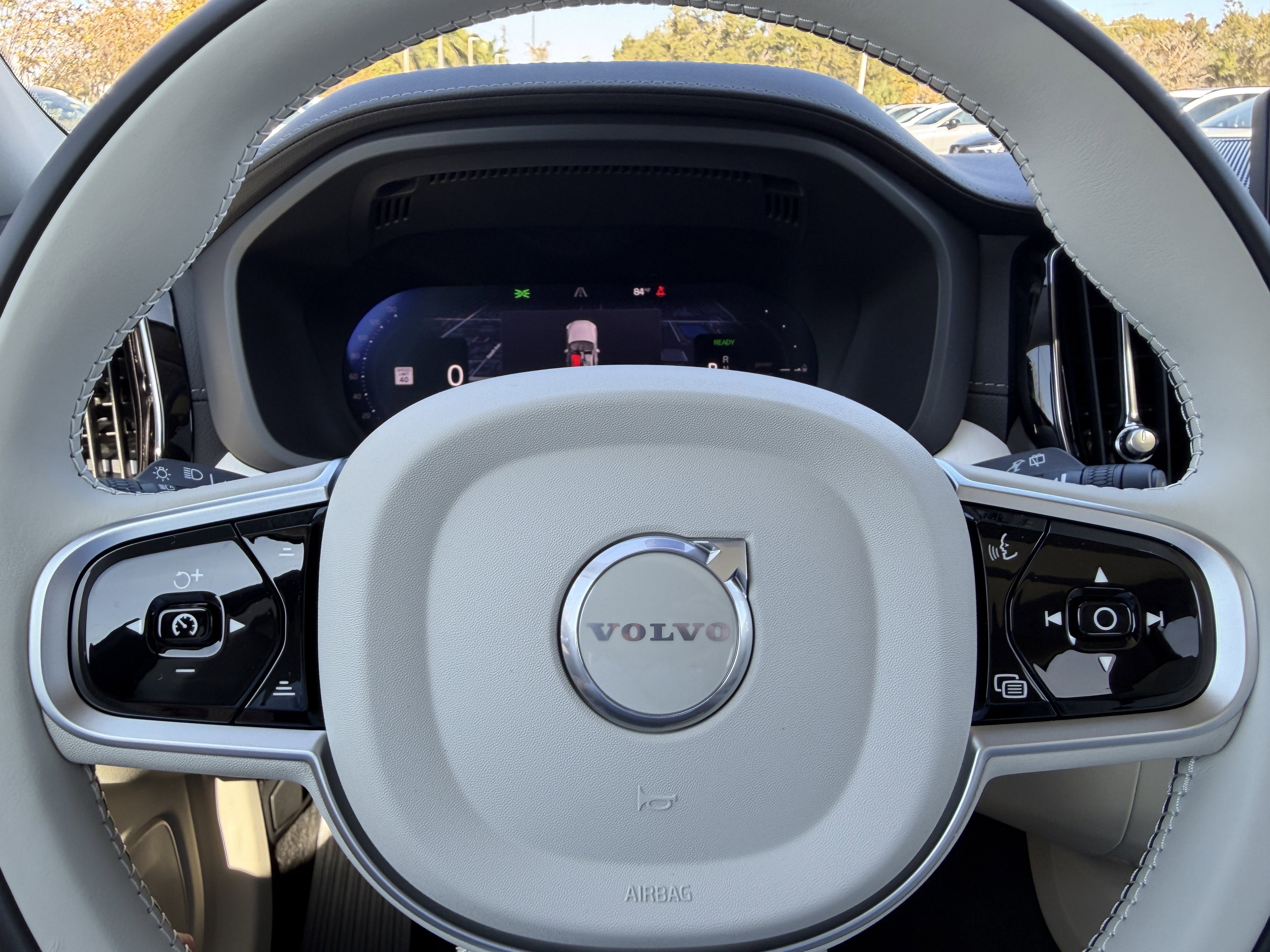 New 2026 Volvo XC60 T8 Ultra w/ Climate Package image 28