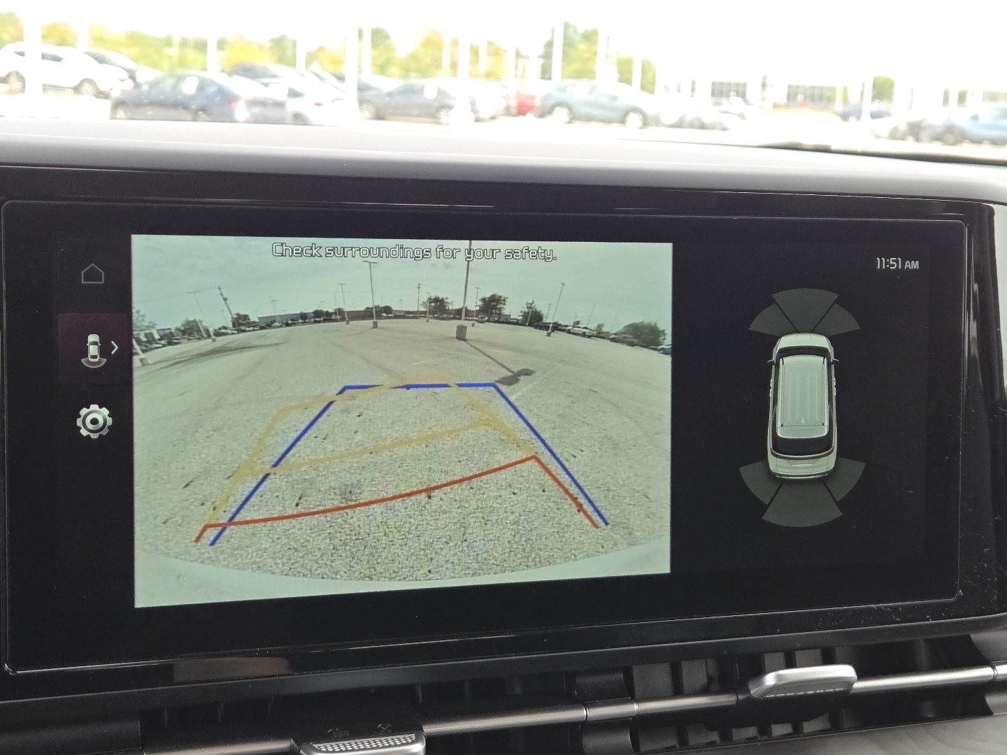 Used 2024 Kia Carnival EX FWD image 7