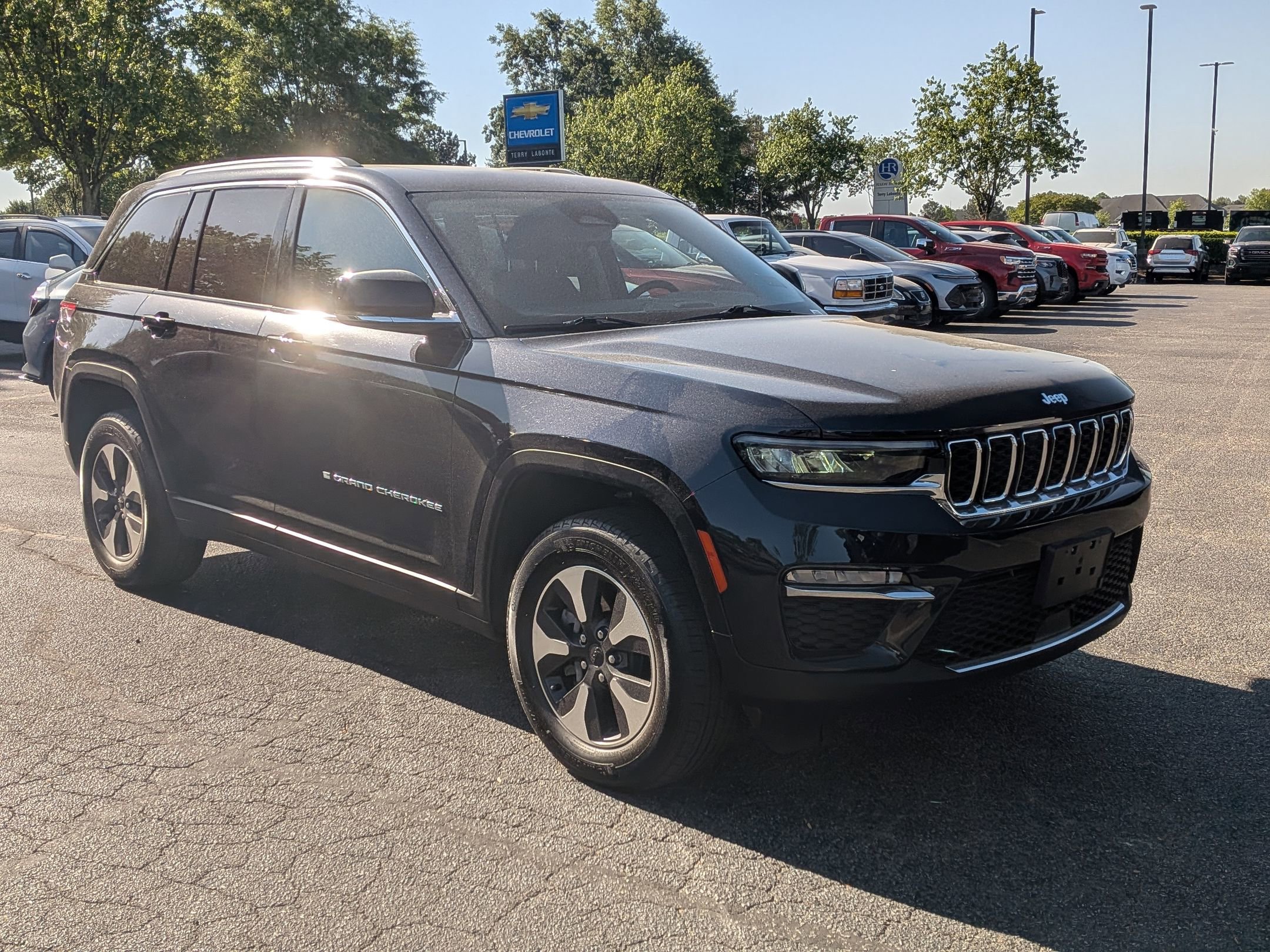 Used 2023 Jeep Grand Cherokee 4WD 4xe video 2