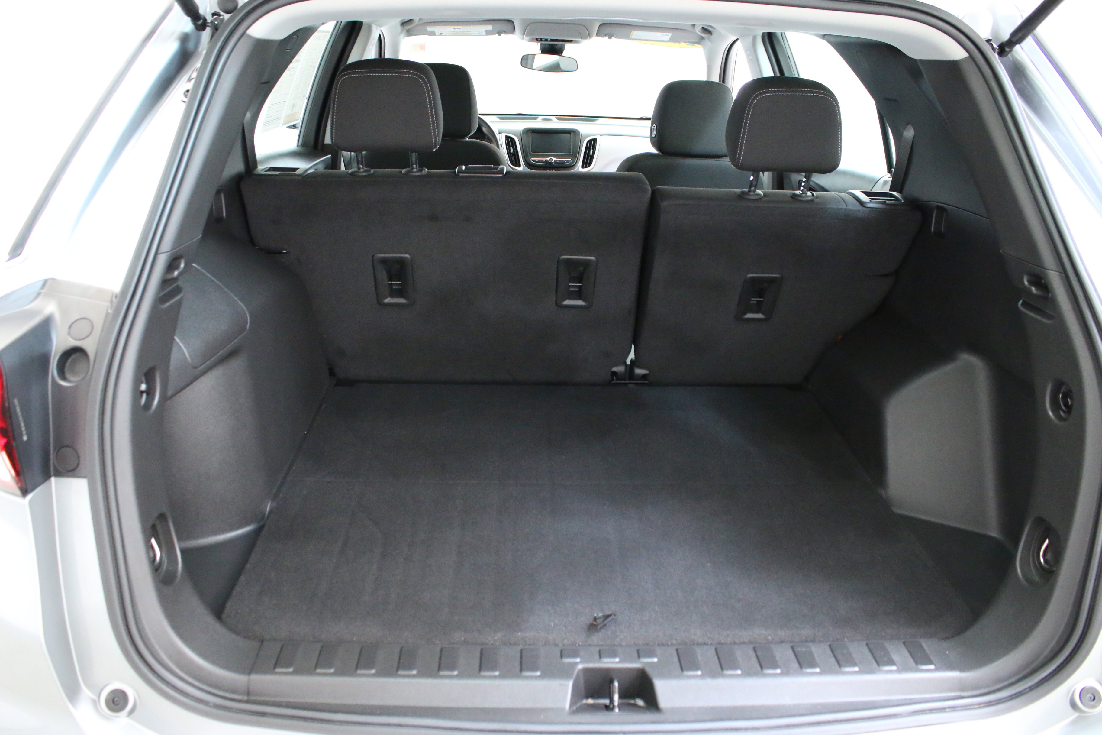 Used 2023 Chevrolet Equinox LS w/ LPO, Floor Liner Package AWD/4WD image 26