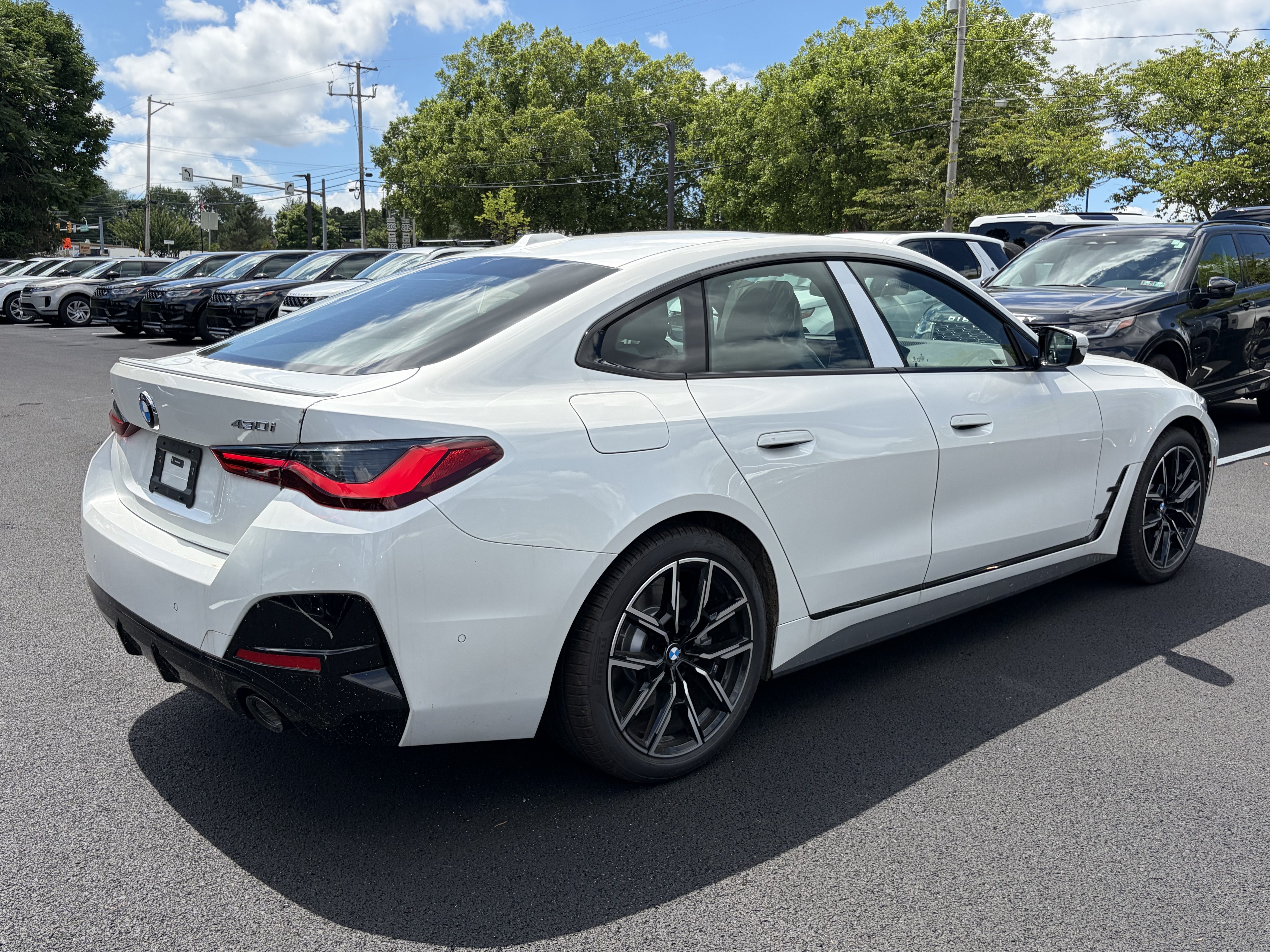 New 2026 BMW 430i xDrive w/ M Sport Package AWD/4WD image 4