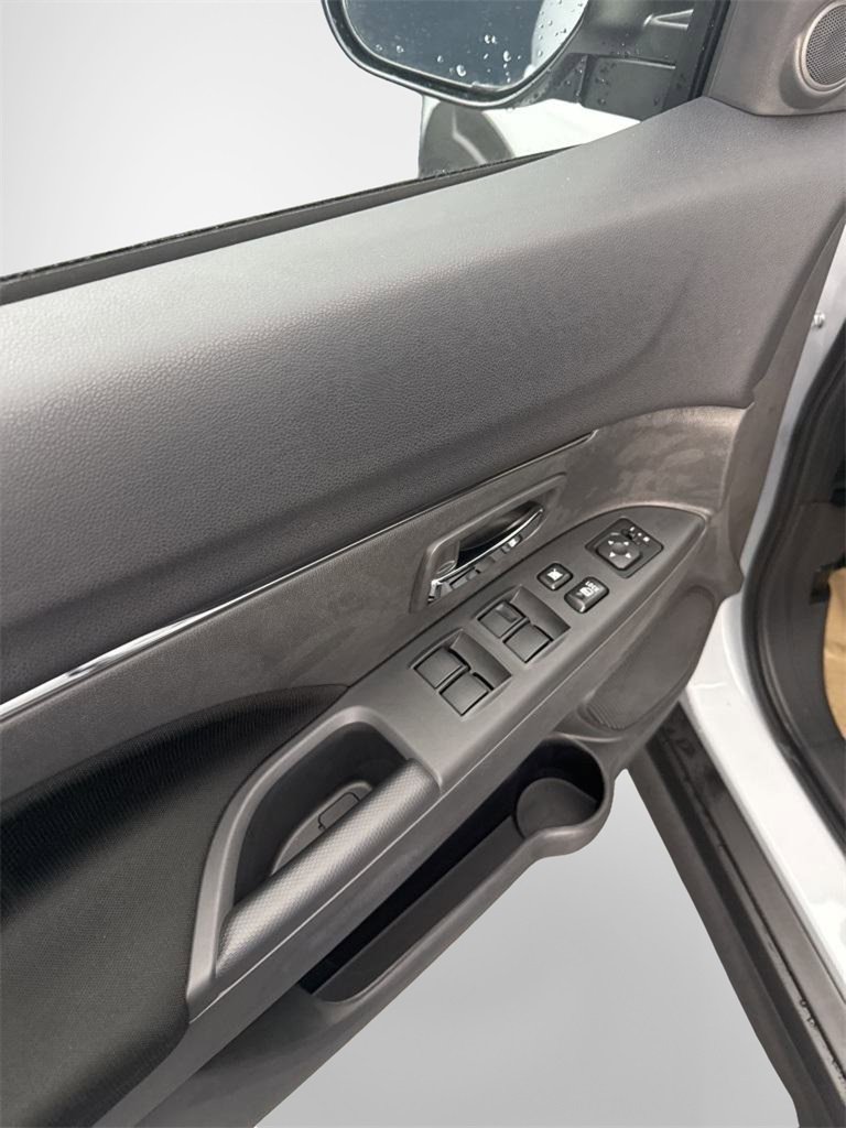 New 2025 Mitsubishi Outlander Sport AWD image 18