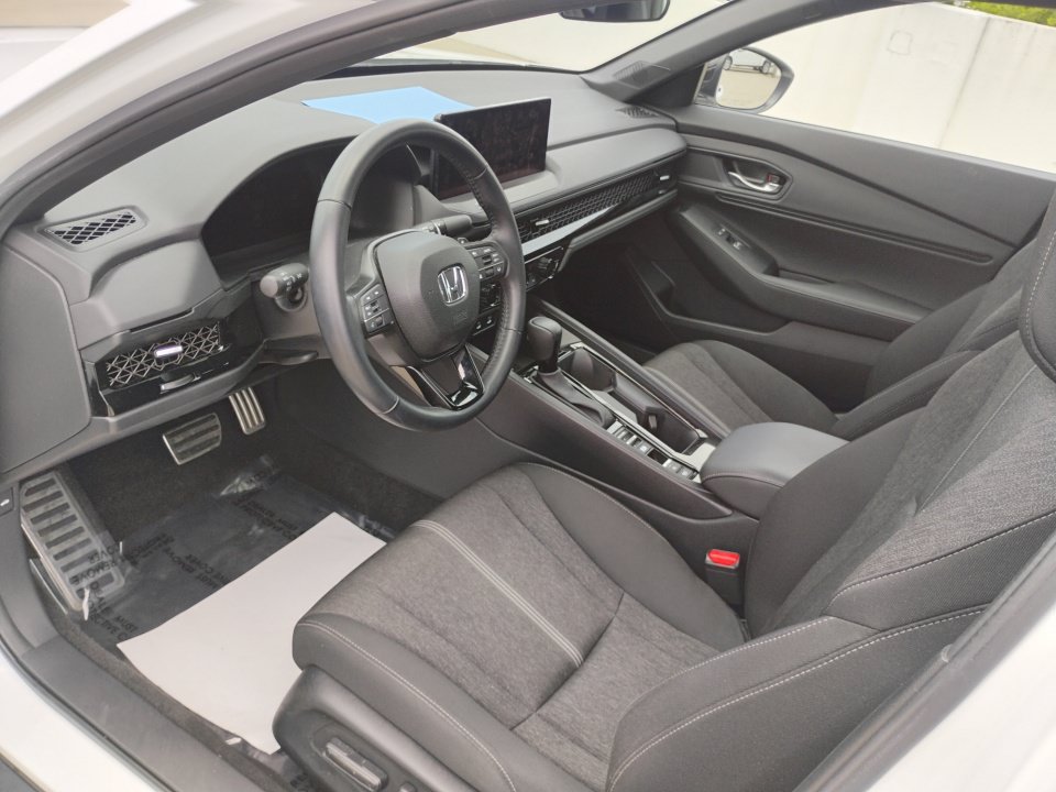 Certified 2025 Honda Accord Sport image 30