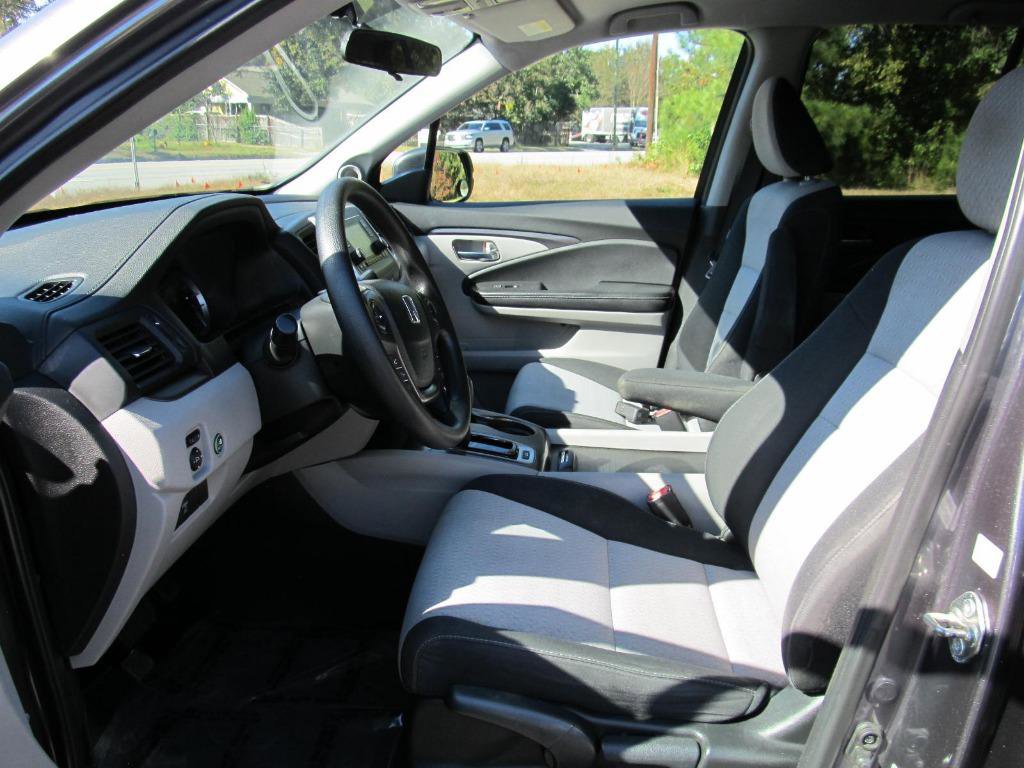 Used 2017 Honda Ridgeline RTS image 19