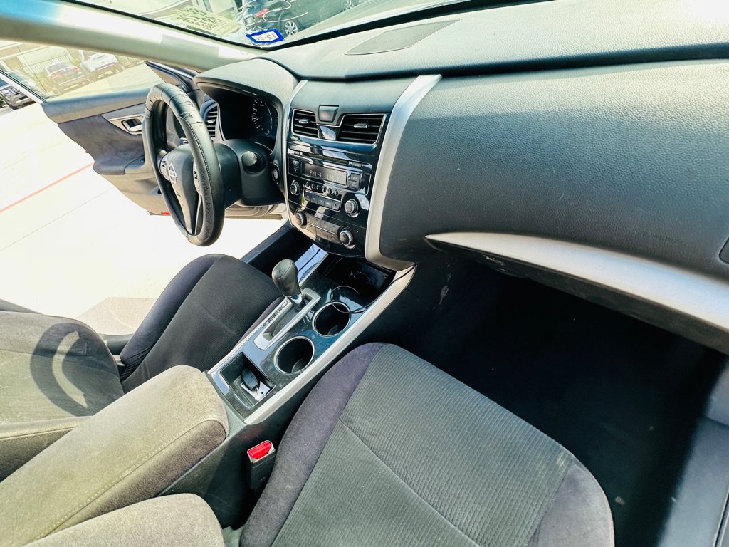 Used 2013 Nissan Altima 2.5 S FWD image 20