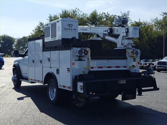 Used 2024 RAM 5500 Tradesman AWD/4WD image 21
