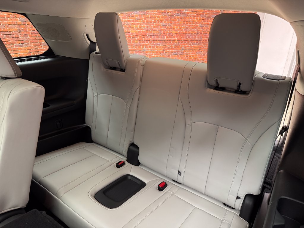 Used 2026 INFINITI QX60 Luxe w/ Cargo Package AWD/4WD image 28