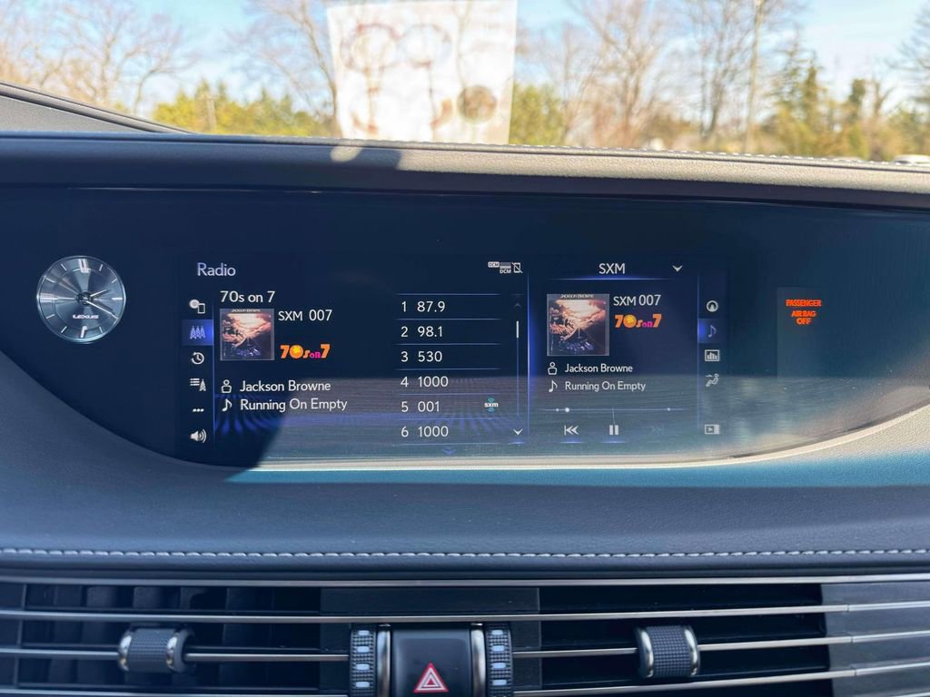 Used 2018 Lexus LS 500h AWD image 30