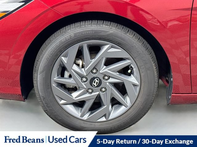 Used 2024 Hyundai Elantra SEL FWD image 34
