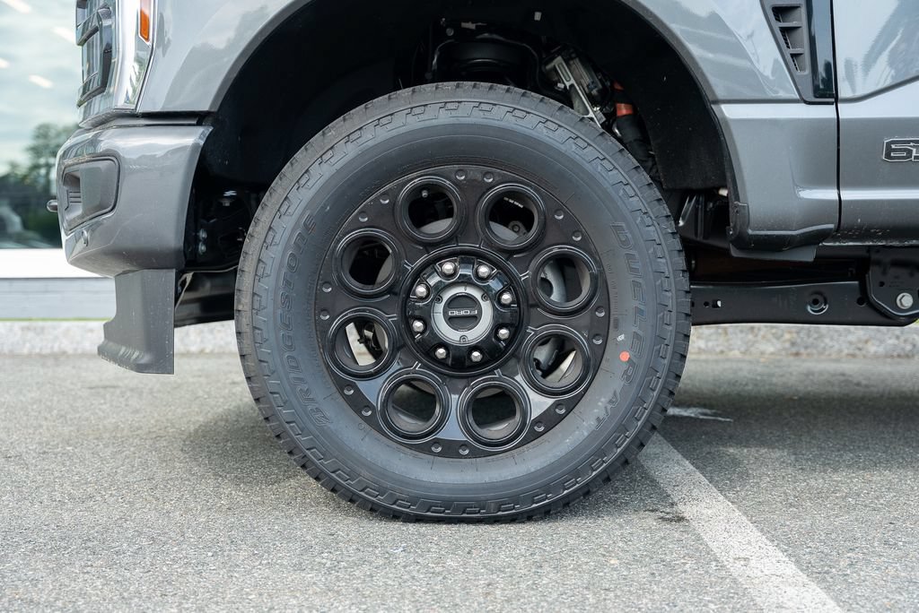 New 2026 Ford F250 Lariat w/ Black Appearance Package AWD/4WD image 15