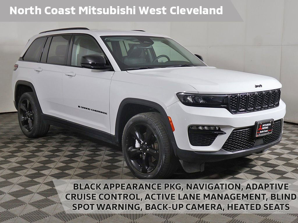 Used 2023 Jeep Grand Cherokee Limited w/ Black Appearance Package AWD/4WD video 1