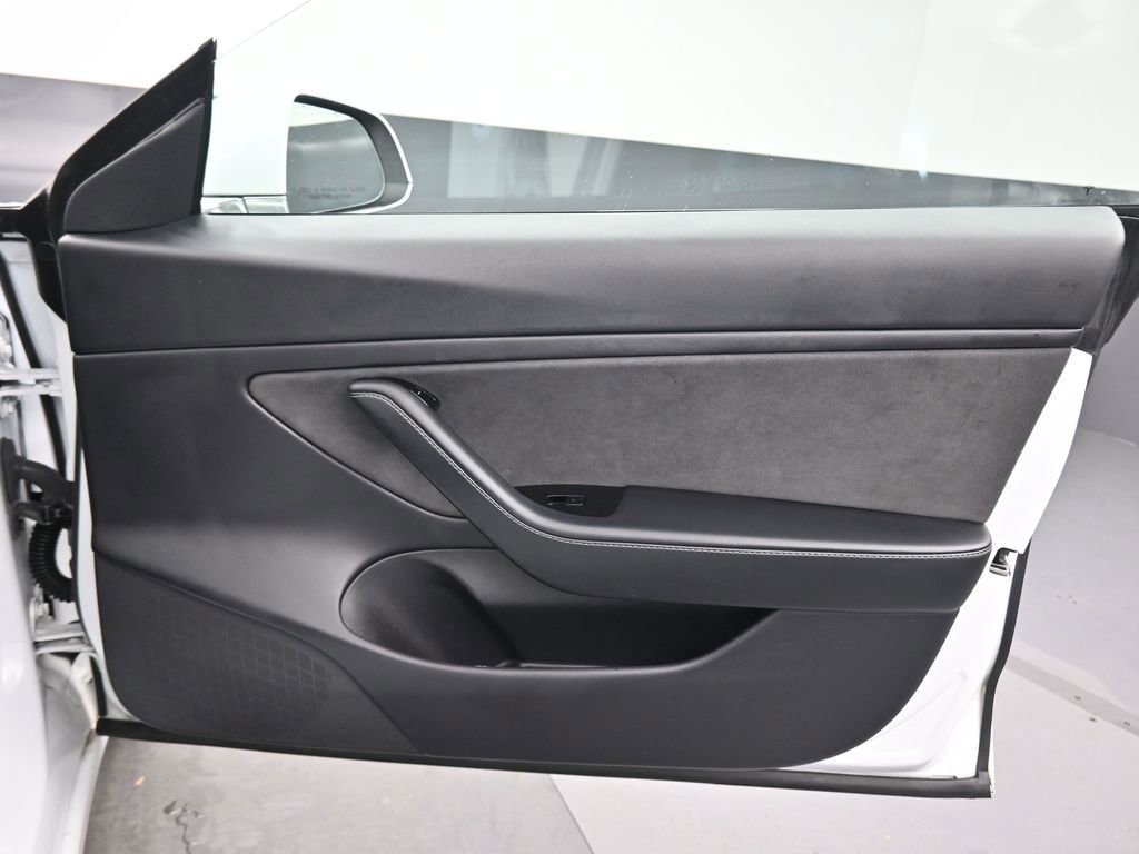 Used 2018 Tesla Model 3 Long Range AWD/4WD image 37