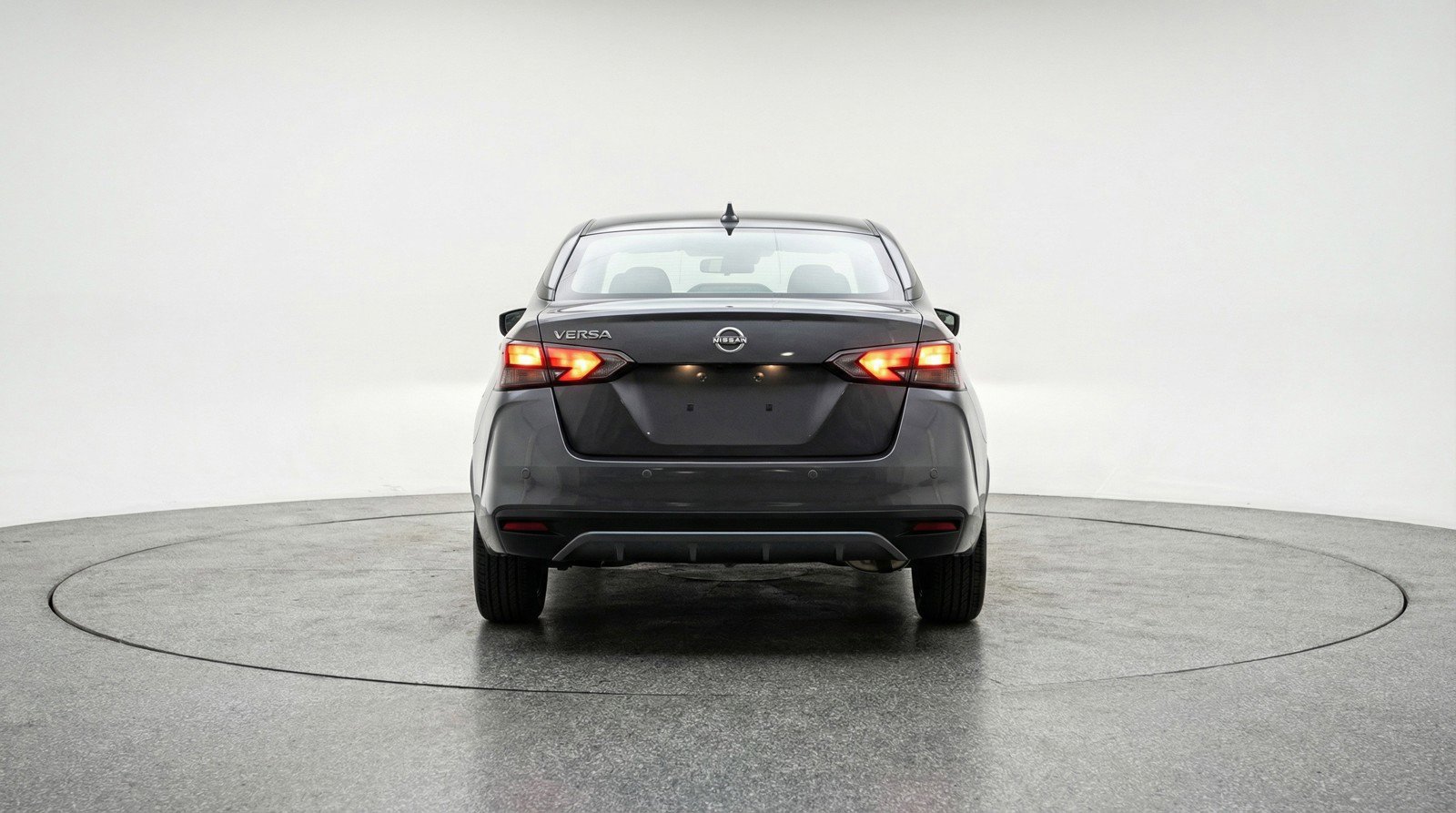 Used 2025 Nissan Versa SV image 7