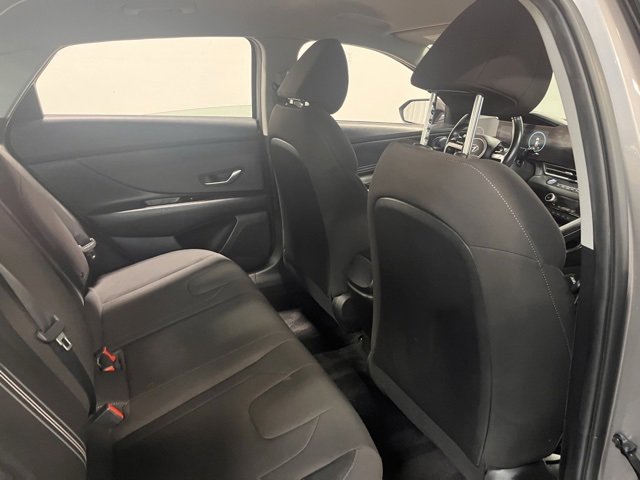 Used 2023 Hyundai Elantra SEL w/ Convenience Package image 14