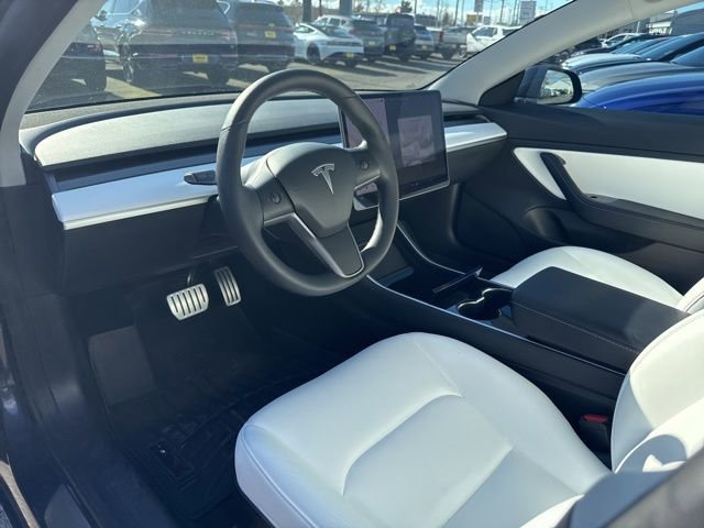 Used 2020 Tesla Model 3 Performance image 21