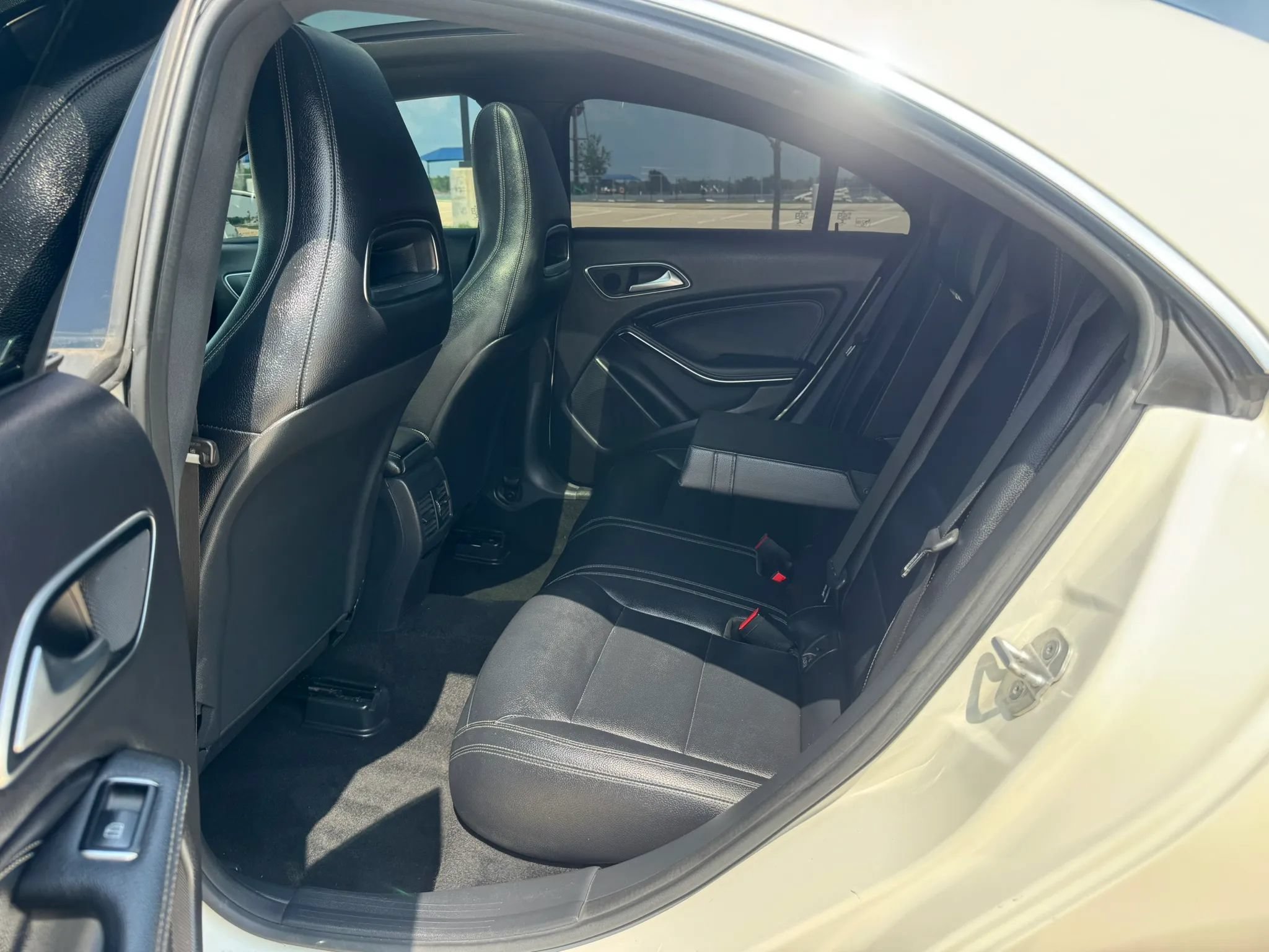 Used 2016 Mercedes-Benz CLA 250 image 30