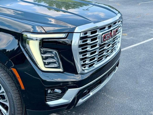 Used 2026 GMC Yukon Denali w/ Denali Reserve Package AWD/4WD image 14