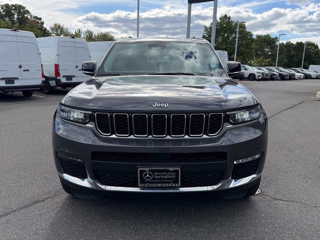 Used 2023 Jeep Grand Cherokee L Limited AWD/4WD image 2