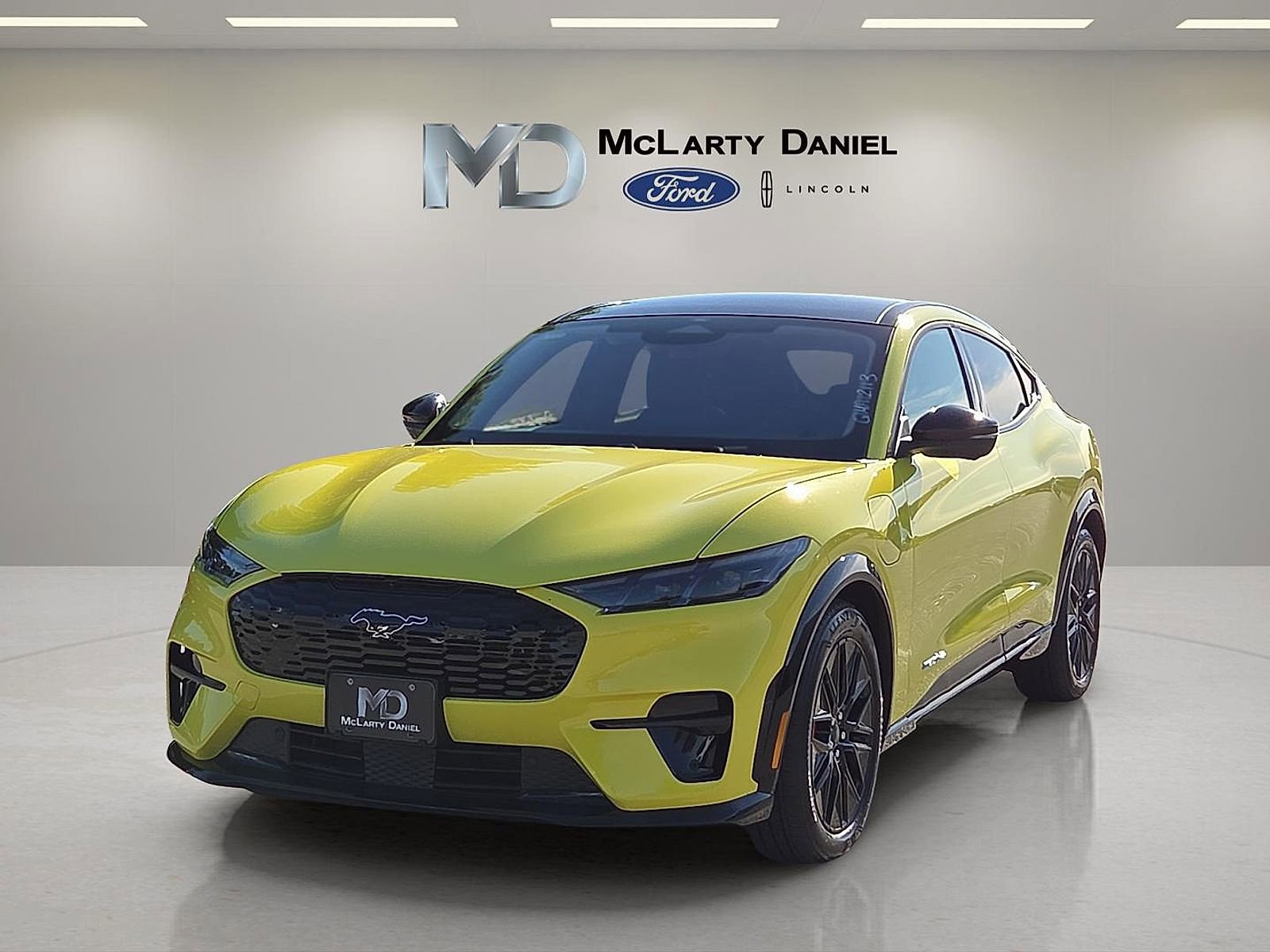 Used 2025 Ford Mustang Mach-E Premium w/ Sport Appearance Package AWD/4WD image 2